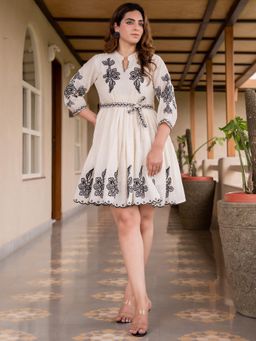 ZUMMER - Off White Embroidered A-Line Mini Dress with Belt
