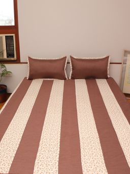 Zeba World - Brown Floral Printed Polycotton Bed Cover with 2 Pillow Covers (Queen)