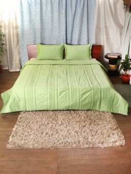 Zeba World - Green Reversible Line Cotton Quilt with 2 Pillow Covers (Double)