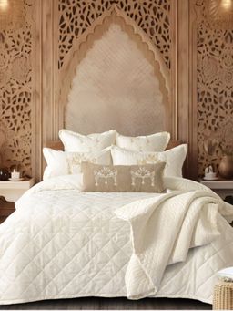 The Gharnish - White Wedding Bells Designer Luxurious 7 Piece Bedding Set (Double)