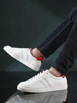 Styli - Men Low Top with Contrast Detail Casual Sneakers