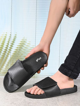 Styli - Black Men Colourblocked Casual Sliders