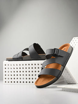 Styli - Black Men Comfort Sandals with Buckle Detail