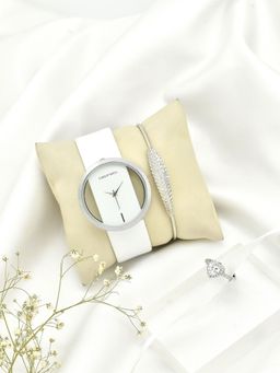 Joker and Witch - Joker & Witch Snowflake Love Triangle (Set of 3)