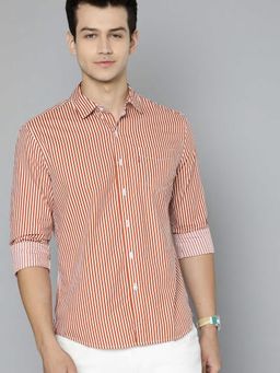 Levi's - Men Red Collar Neck Shirt