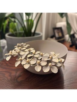Faaya Gifting - Ivory Bloom Metal Ivory Bowl