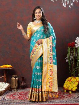 Yavira Silk - Women Blue Handloom Saree with Unstitched Blouse