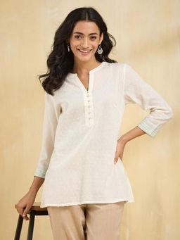 Fabindia - Off White Cotton Blend Hand Slim Fit Kurti