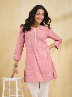 Fabindia - Pink Cotton Embroidered Slim Fit Kurti