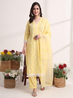 Yufta - Yellow Floral Lace Work Straight Kurta Pant Dupatta (Set of 3)