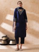 Navy Blue color option, Currently selected