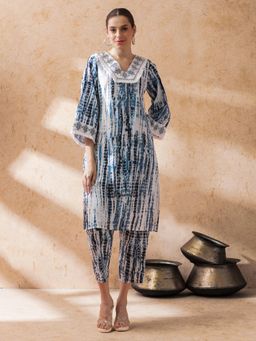 SHAHAD - Women Blue Embroidered Kurta with Pant (Set of 2)