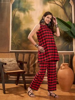 InWeave - Red Checks Round Neck Kurta with Pant