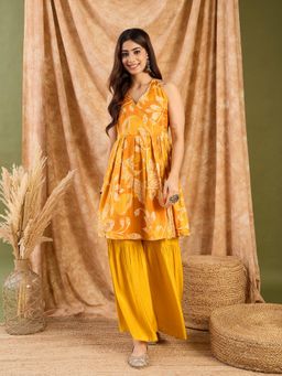 InWeave - Mustard Leaf Flower Backless Kurta with Palazzo