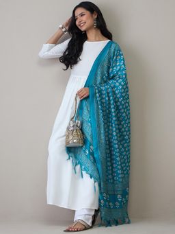 InWeave - White D23 Long Anarkali Kurta with Pant & Dupatta