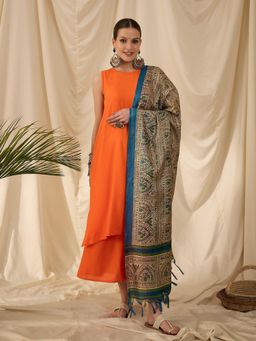 InWeave - D11 Orange Round Neck Kurta with Short Palazzo & Dupatta