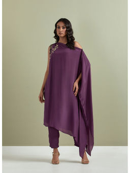 Priya Chaudhary - Purple Embroidered Crepe Kurta with Pants (Set of 2)