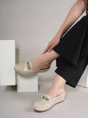 Beige color option, Currently selected