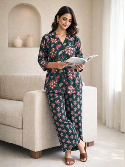 FEATHERS CLOSET - Emerald Muse Pure Cotton Back Pleated Shirt & Pant