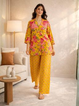 FEATHERS CLOSET - Yellow Phoolkari Pure Cotton Back Pleated Shirt & Pant