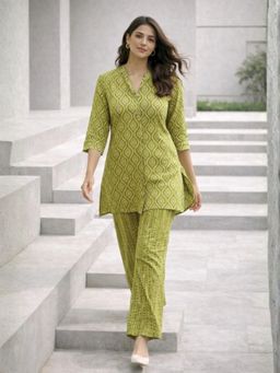 FEATHERS CLOSET - Olive Muse Pure Cotton Back Pleated Shirt & Pant