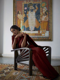 PEELI DORI - Maroon Detailing Saree and Unstitched Blouse