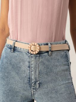 Twenty Dresses by Nykaa Fashion - Find The Right Pearl Belt