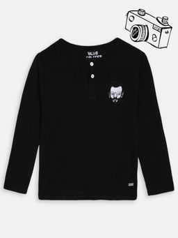 Blue Giraffe - Black Collar Neck T-Shirts