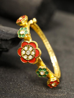 Priyaasi - Handcrafted Floral Red and Green Bracelet