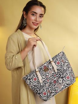 Priyaasi - Black Floral Motif Tote Bag
