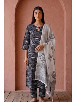 MAAND - Women Cotton Blend Straight Kurta & Pant With Dupatta