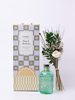The Wishing Chair - Magique Mango & Moonbeams Reed Diffuser with Natural Dried Flowers