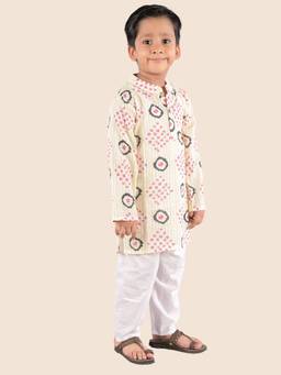 Junitos - Boys Cream Cotton Printed Kantha Kurta with Pyjama (Set of 2)