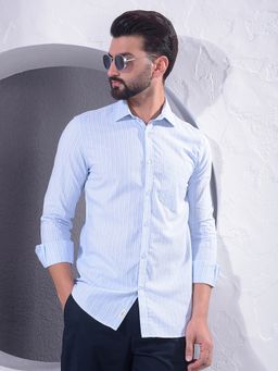 CRIMSOUNE CLUB - Men Blue Vertical Stripes Shirt