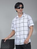 White color option, Currently selected