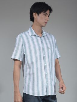 CRIMSOUNE CLUB - Men Green Vertical Striped Shirt