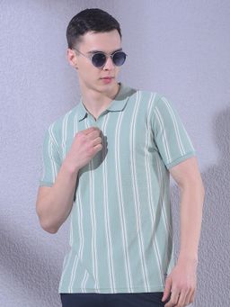CRIMSOUNE CLUB - Men Green Vertical Stripes Polo Neck T-Shirt