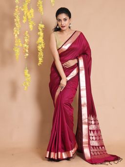 CHARUKRITI - Magenta Silk Handwoven Temple Borders & Ethnic Patterns Saree with Unstitched Blouse