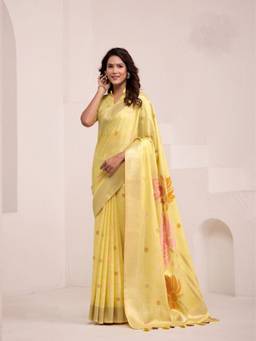 URBAN PALLU - Women Elegant Yellow Floral Silk Blend Saree