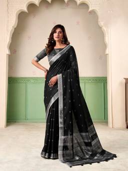 URBAN PALLU - Women Trendy Black Woven Silk Blend Saree