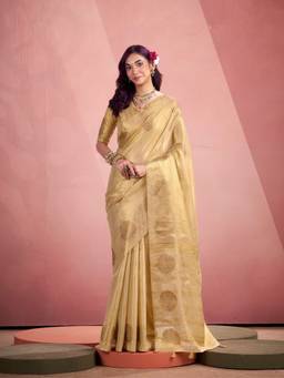 URBAN PALLU - Women Graceful Gold Woven Silk Blend Saree
