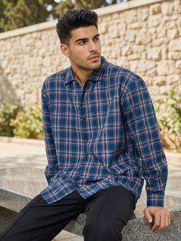 Styli - Navy Blue Checked Oversize Fit Spread Collar Full Sleeves Casual Shirt