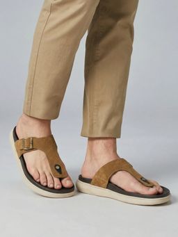 Styli - Men Tan Buckle-Up Comfort Thong Sandals