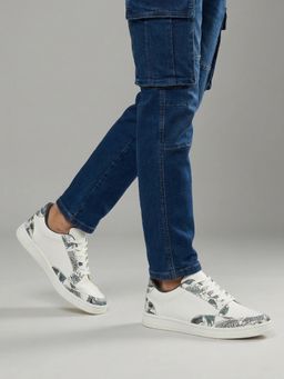 Styli - Men White Printed Lace-Up Sneakers