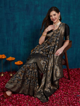 Gahan - Black Women's Kanjivaram Silk Saree With Golden Zari Woven Border with Unstitched Blouse