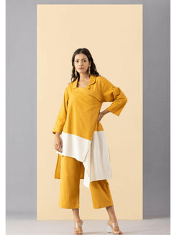 MARKKAH STUDIO - Women Mustard Chambray Colorblock Kurta