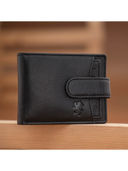 Black color option, Sold out, Currently selected