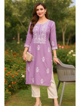 VAIRAGEE - Women's Embroidered Straight Kurta