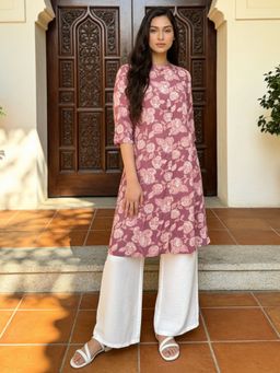 Rangita - Women Pink Rayon Printed Straight Kurta