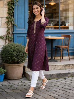 Rangita - Women Purple Poly Viscose Printed Anarkali Kurta